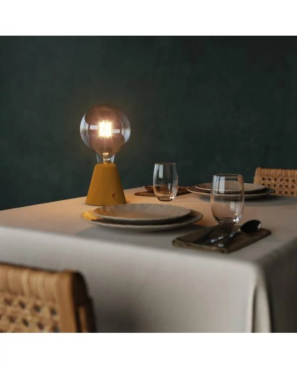 LED Gouden LED Carbon Filament lamp C06 Gebogen Spiraal Globe G95 4W E27 Dimbaar 1800K