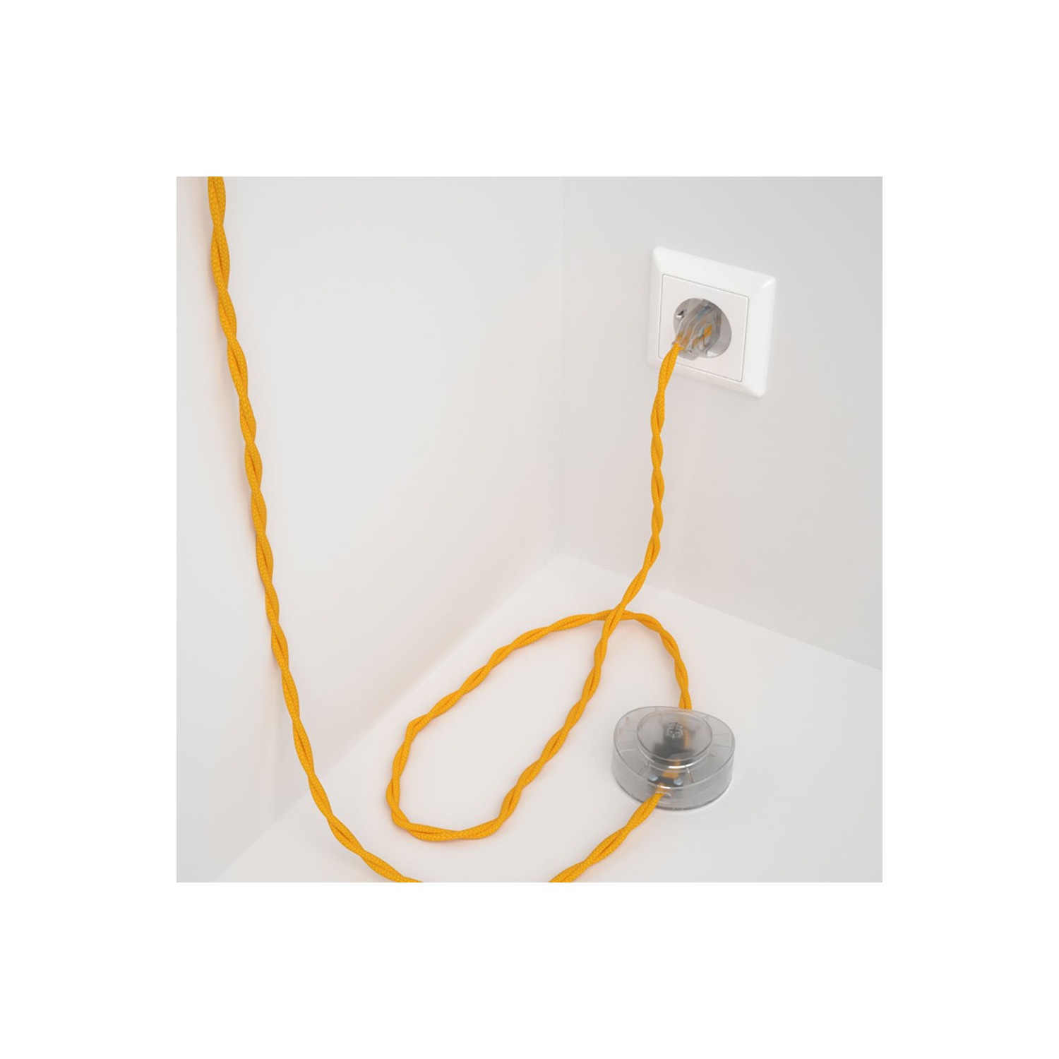 Strijkijzersnoer set TM10 geel viscose 3 m. voor staande lamp met stekker en voetschakelaar.