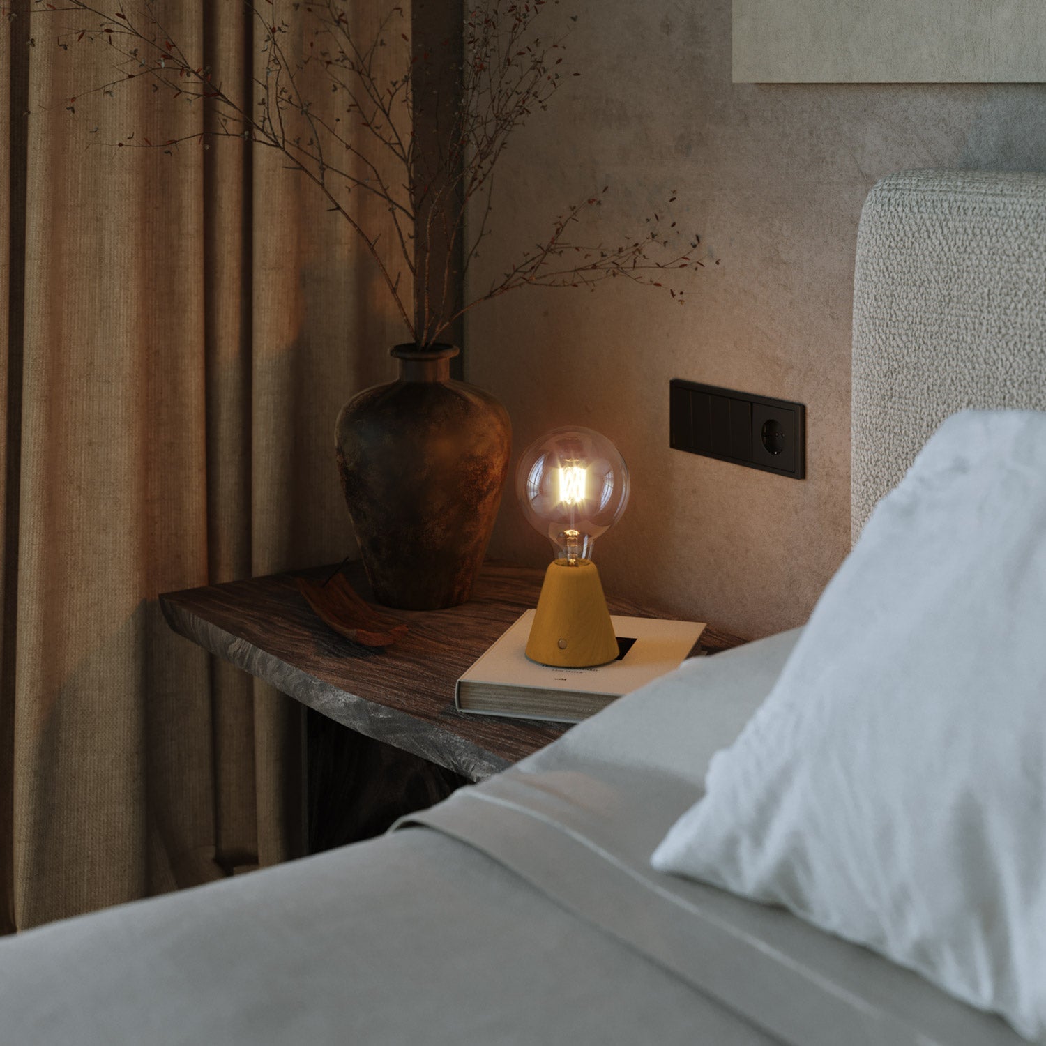 Lampada portatile ricaricabile Cabless01 con lampadina globo G125 - Zafferano