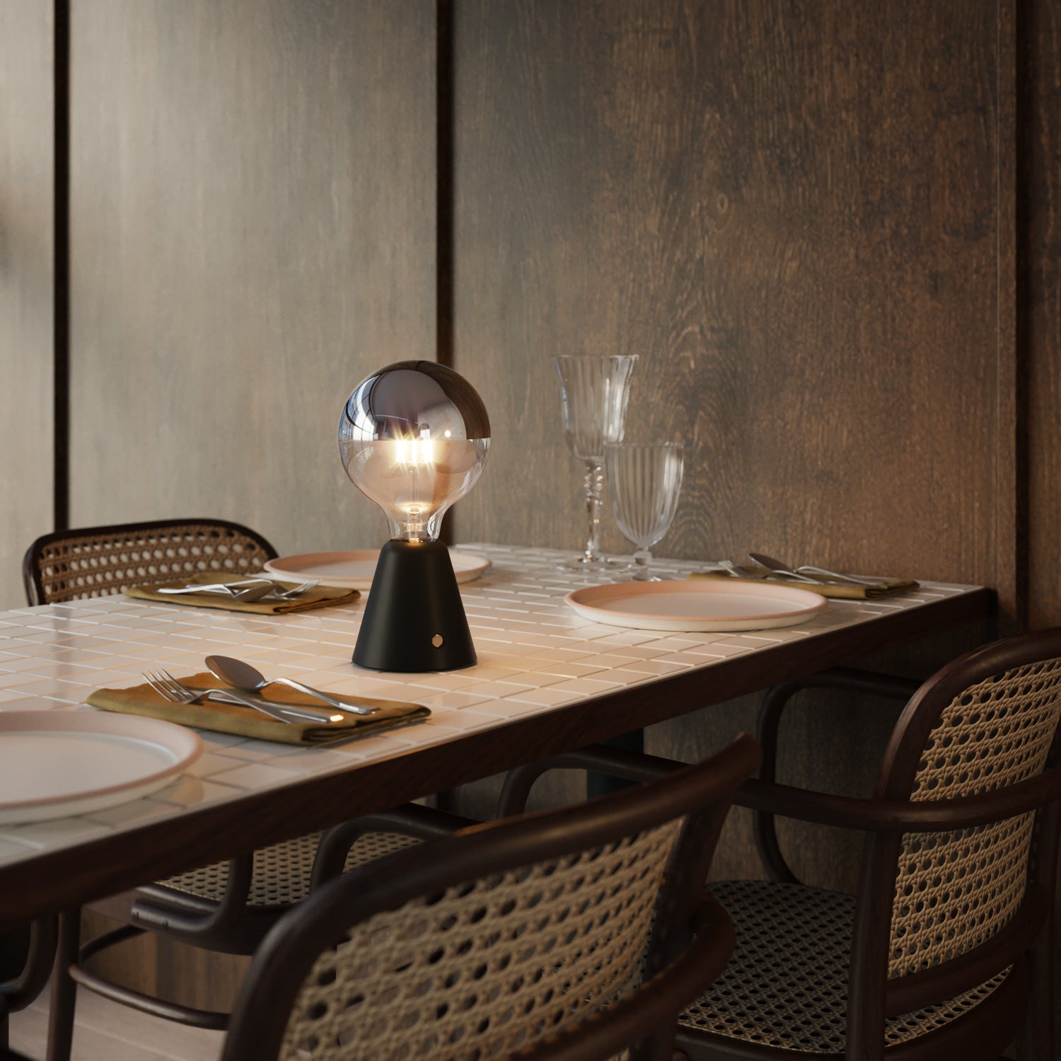 Lampada portatile ricaricabile Cabless01 con lampadina globo mezza sfera argento - Nero