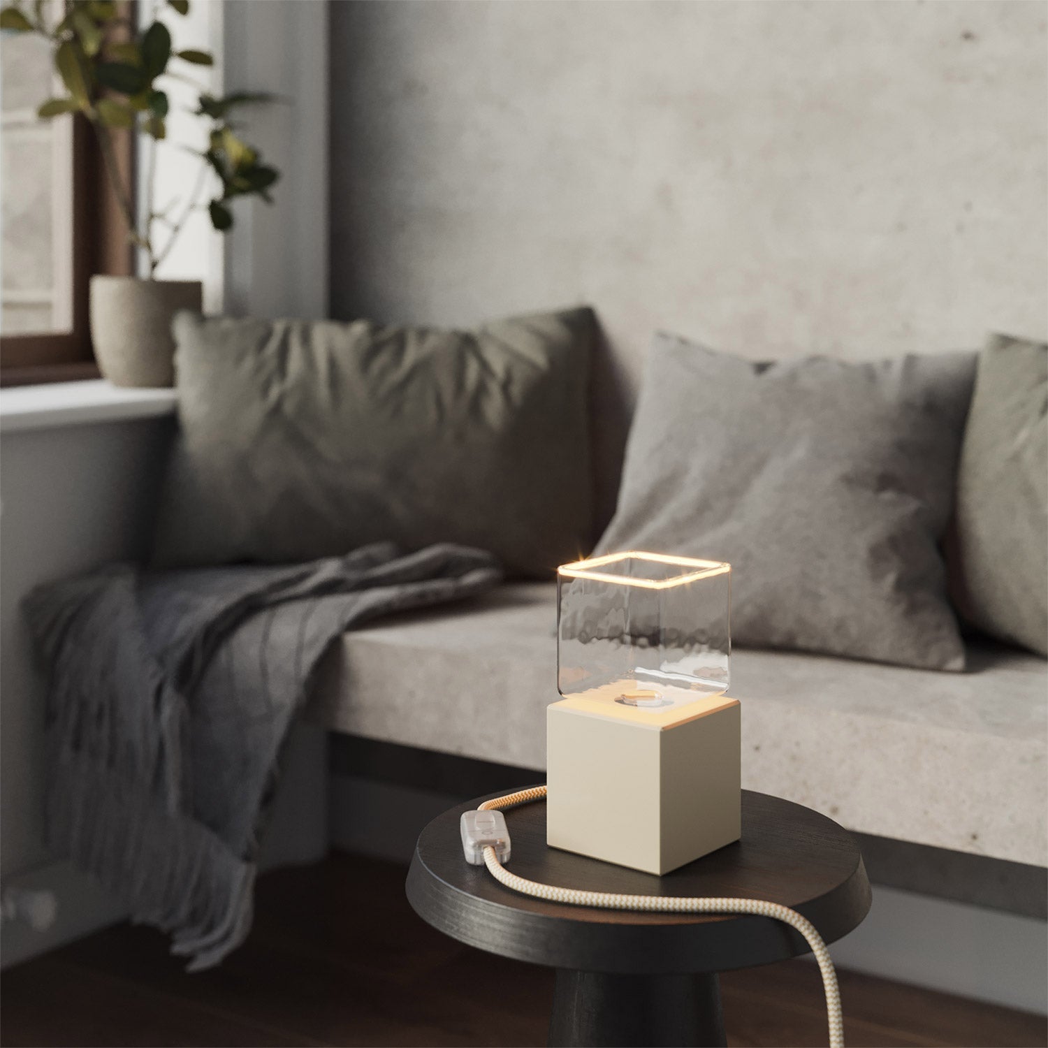 LED Clear Light Bulb Ghost Line CRI 90 Cube 5,5W 440Lm E26 2200K Dimmable - G04